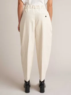 Nicholson & Nicholson | Curvy Corduroy Pants